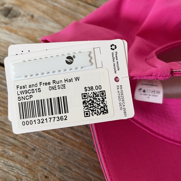 Lululemon Fast and Free Women's Run Hat
Pony - Picture 6 of 7